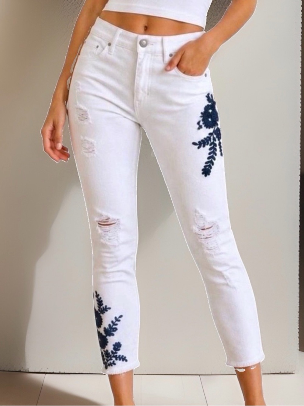 Abercrombie & Fitch Jeans Size 6 28 Harper Low Rise Ankle Embroidered White